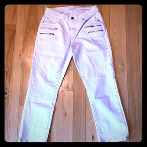 Jennifer Lopez White Jean Capri